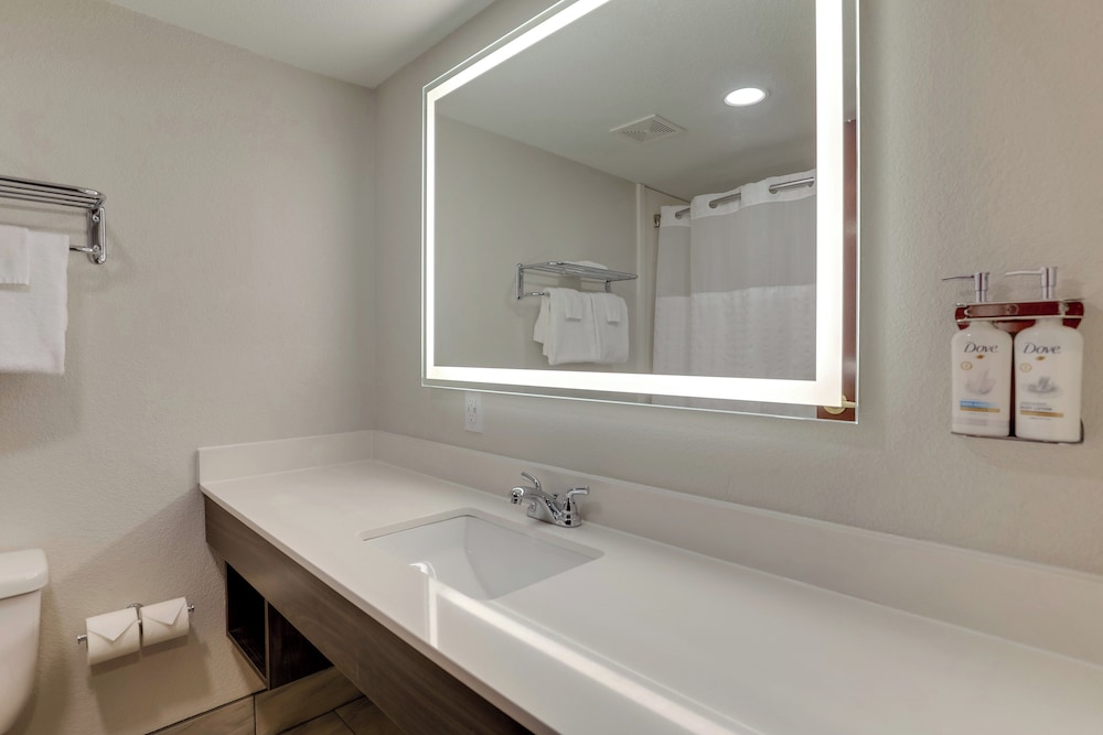 holiday inn express nicholasville by ihg