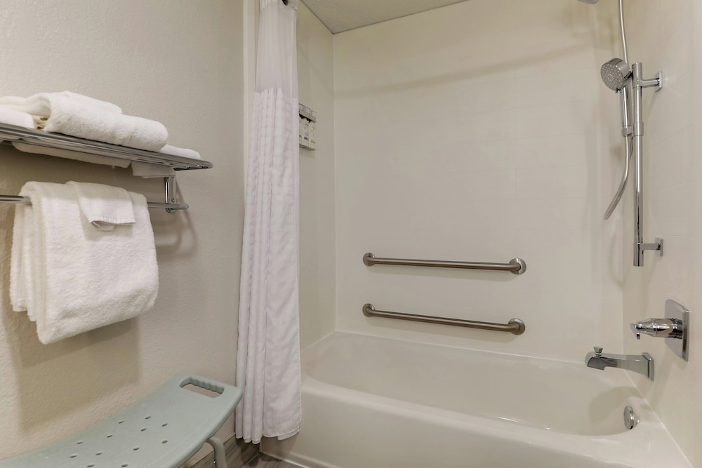 holiday inn express nicholasville by ihg