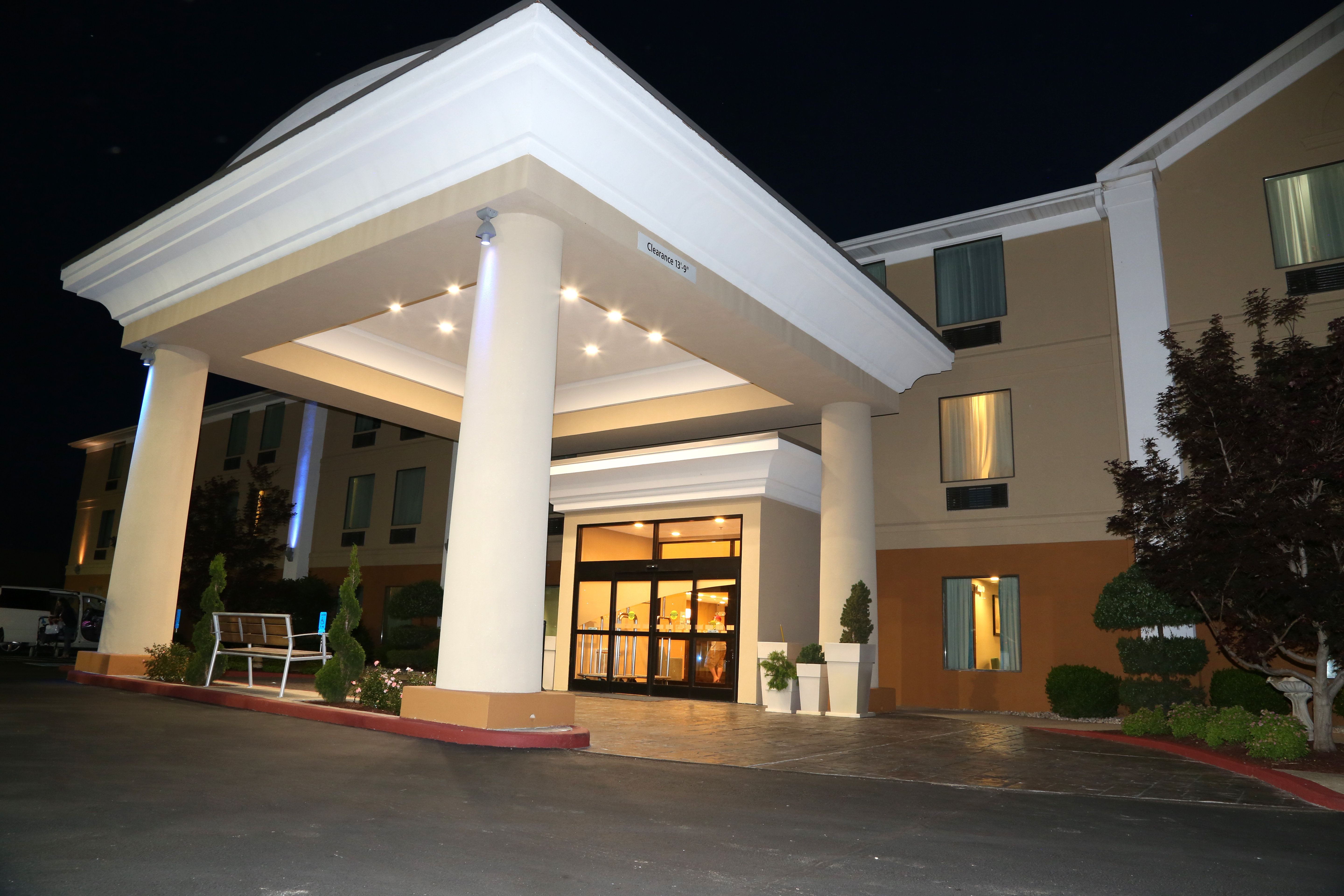 holiday inn express nicholasville by ihg