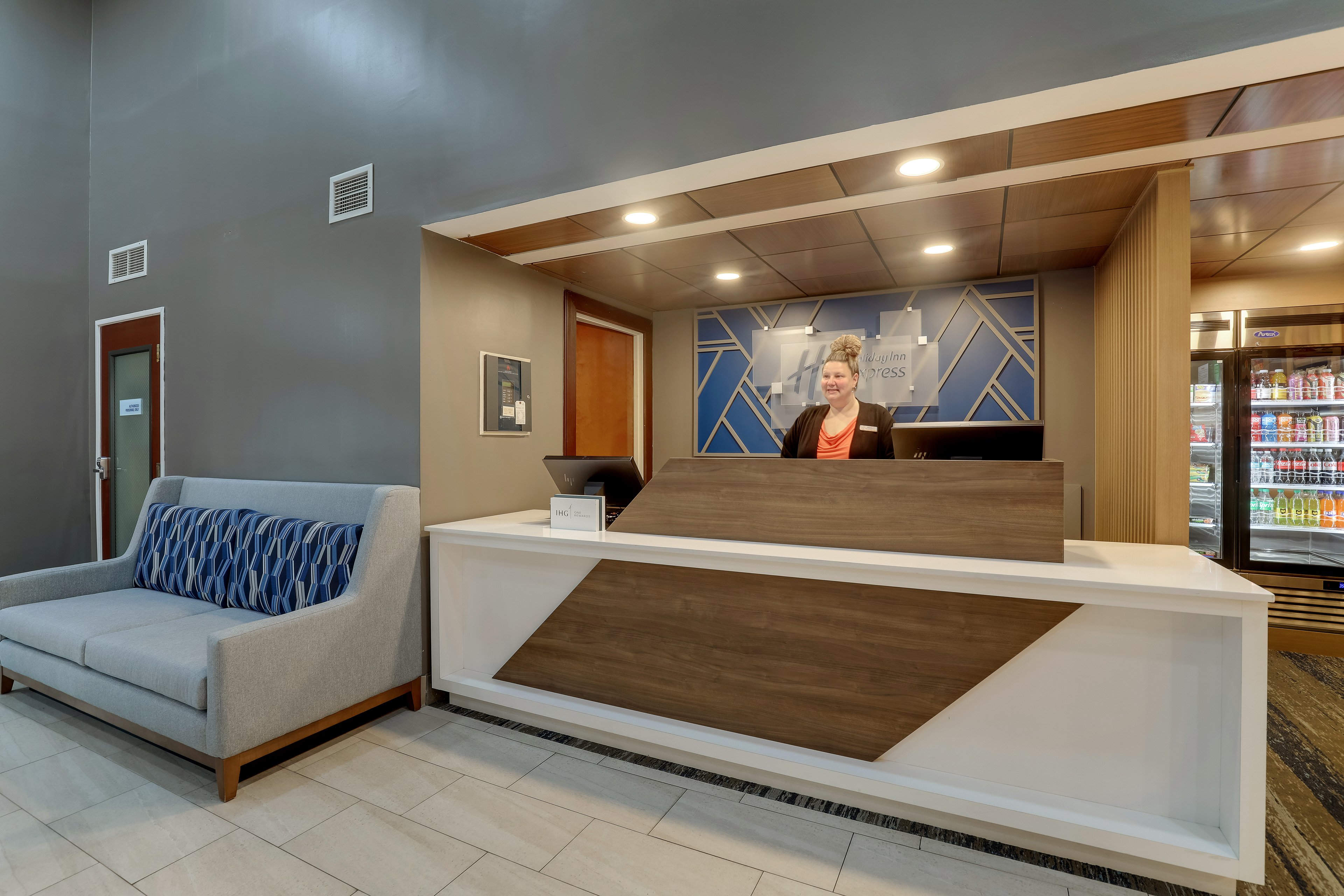 holiday inn express nicholasville by ihg
