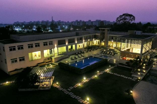 spree resort at century wintersun