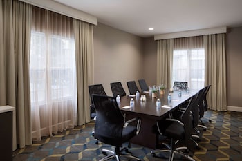 sonesta es suites fresno