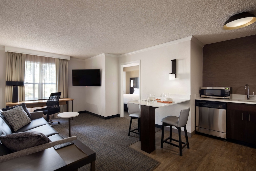 sonesta es suites fresno