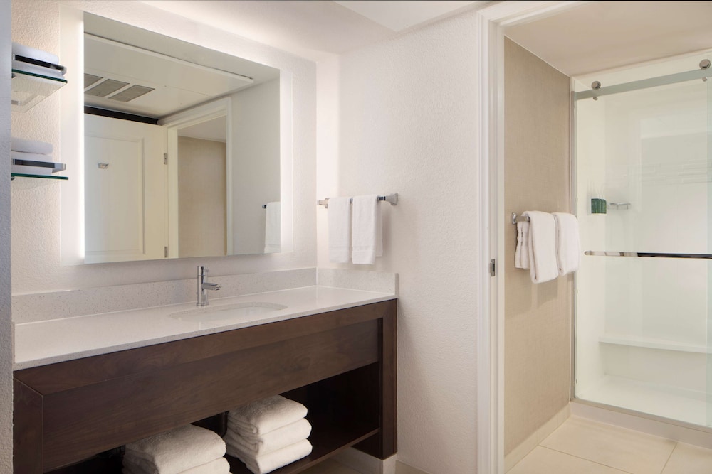 sonesta es suites fresno
