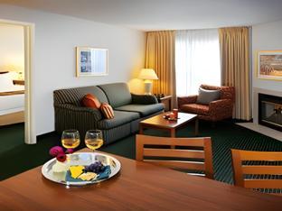 sonesta es suites fresno