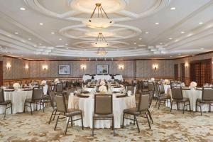 doubletree by hilton fresno convention center