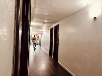 Travelodge By Wyndham Valleyfair Shakopee,Minneapolis - St. Paul>>Chanhassen,2 star