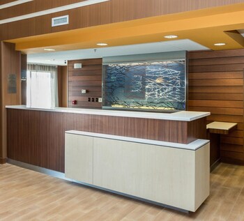 fairfield inn and suites by marriott des moines west