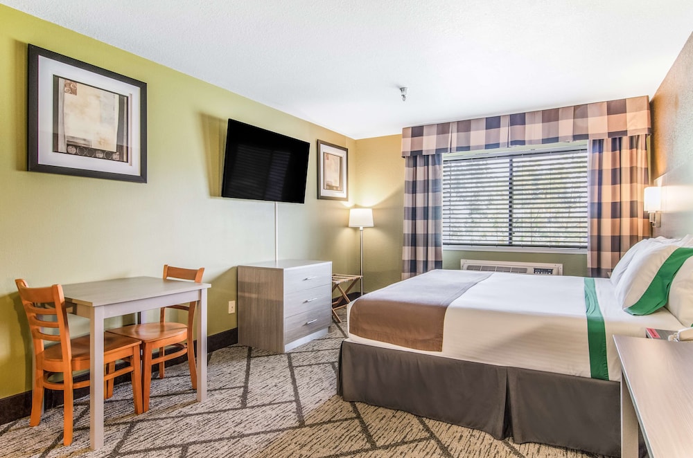 guesthouse inn and suites hotel poulsbo