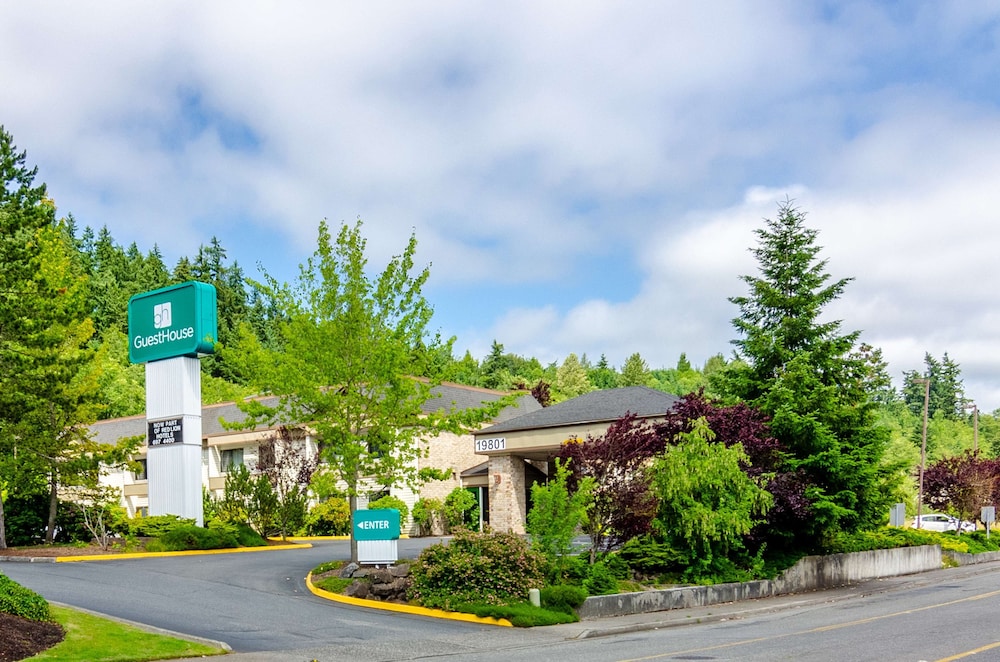 guesthouse inn and suites hotel poulsbo