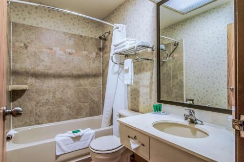 guesthouse inn and suites hotel poulsbo