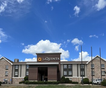 La Quinta Inn & Suites Denison-North Lake Texoma,In Denison,3 star