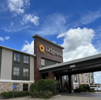 La Quinta Inn & Suites Denison-North Lake Texoma,In Denison,3 star