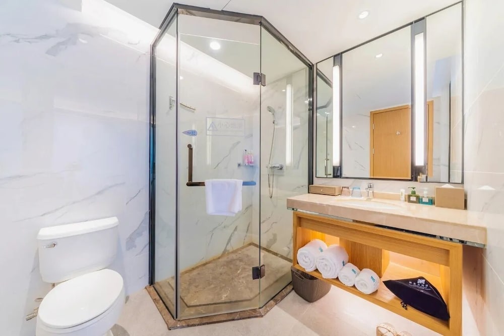 rising dragon international hotel