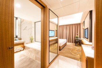 rising dragon international hotel