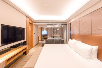 rising dragon international hotel