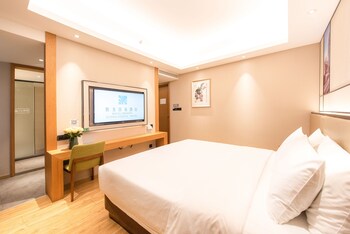 rising dragon international hotel