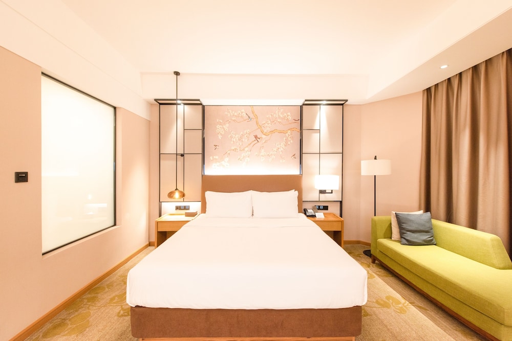 rising dragon international hotel