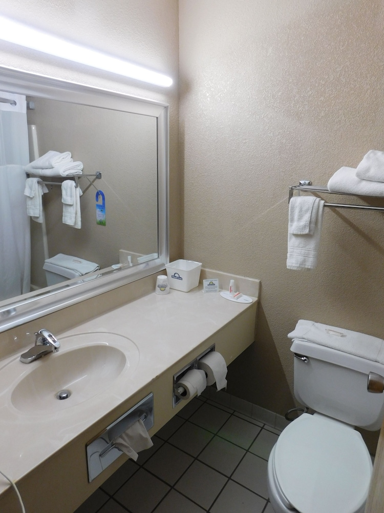 days inn by wyndham mankato