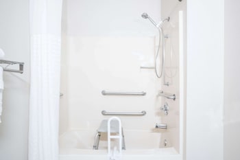 days inn by wyndham mankato