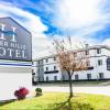 river hills hotel