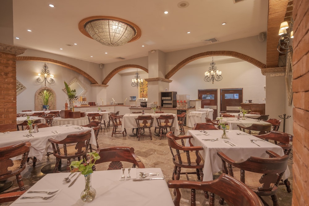 hotel santa anita by balderrama hotel collection