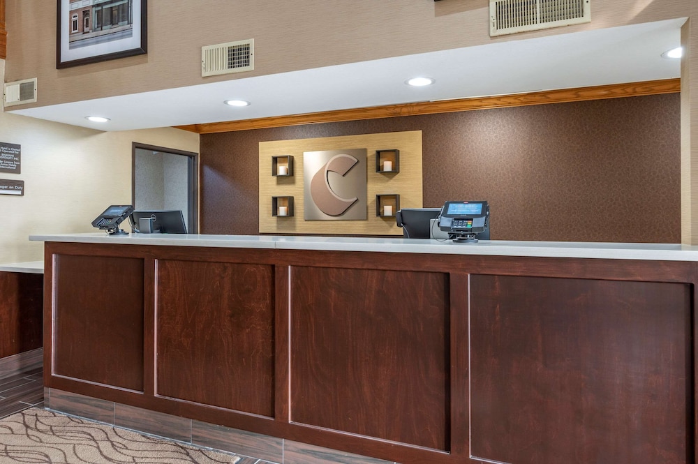 comfort inn and suites