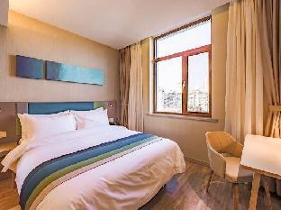 home inn selected dandong andong old street