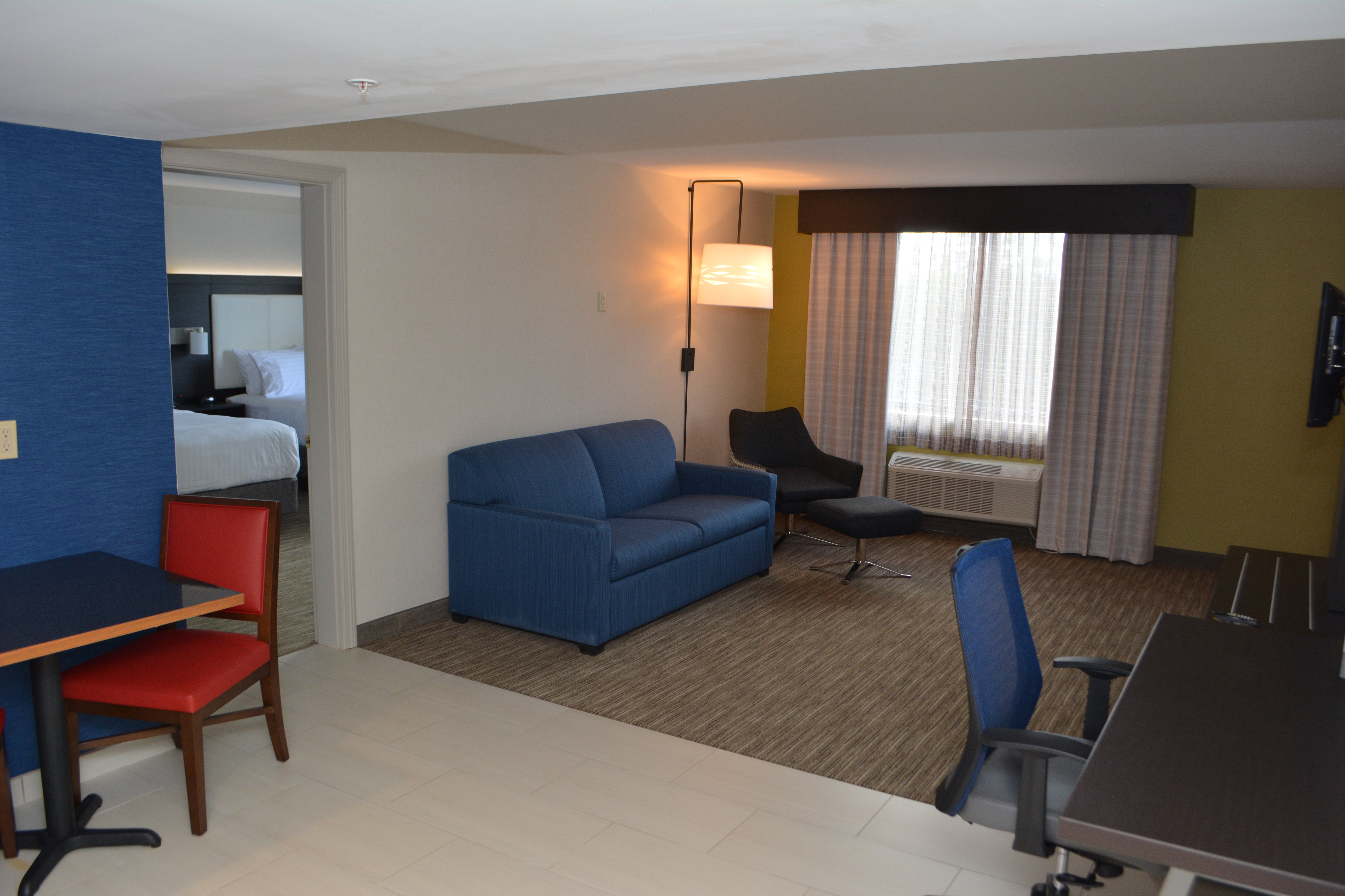 holiday inn express and suites waterville north by ihg