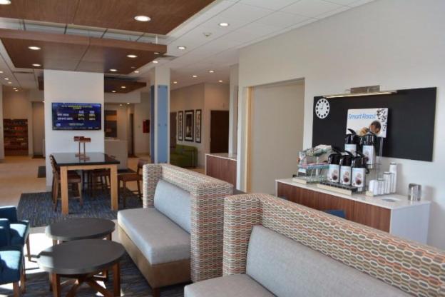 holiday inn express and suites waterville north by ihg