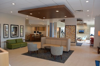 holiday inn express and suites waterville north by ihg