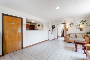 Super 8 By Wyndham Lewiston Auburn Area,Maine>>Lewiston,2 star