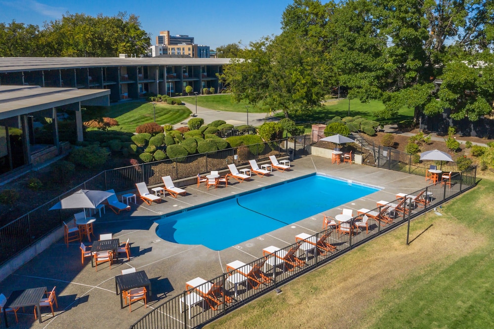 holiday inn richland on the river by ihg