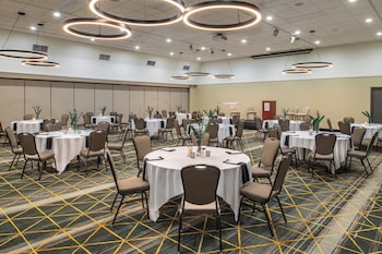 holiday inn richland on the river by ihg