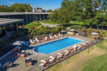 holiday inn richland on the river by ihg