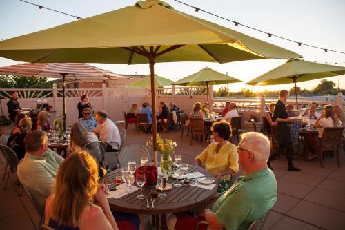 the marcus whitman hotel and conference center