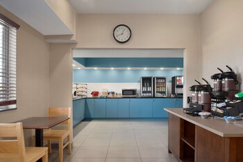 country inn and suites by radisson brookings sd