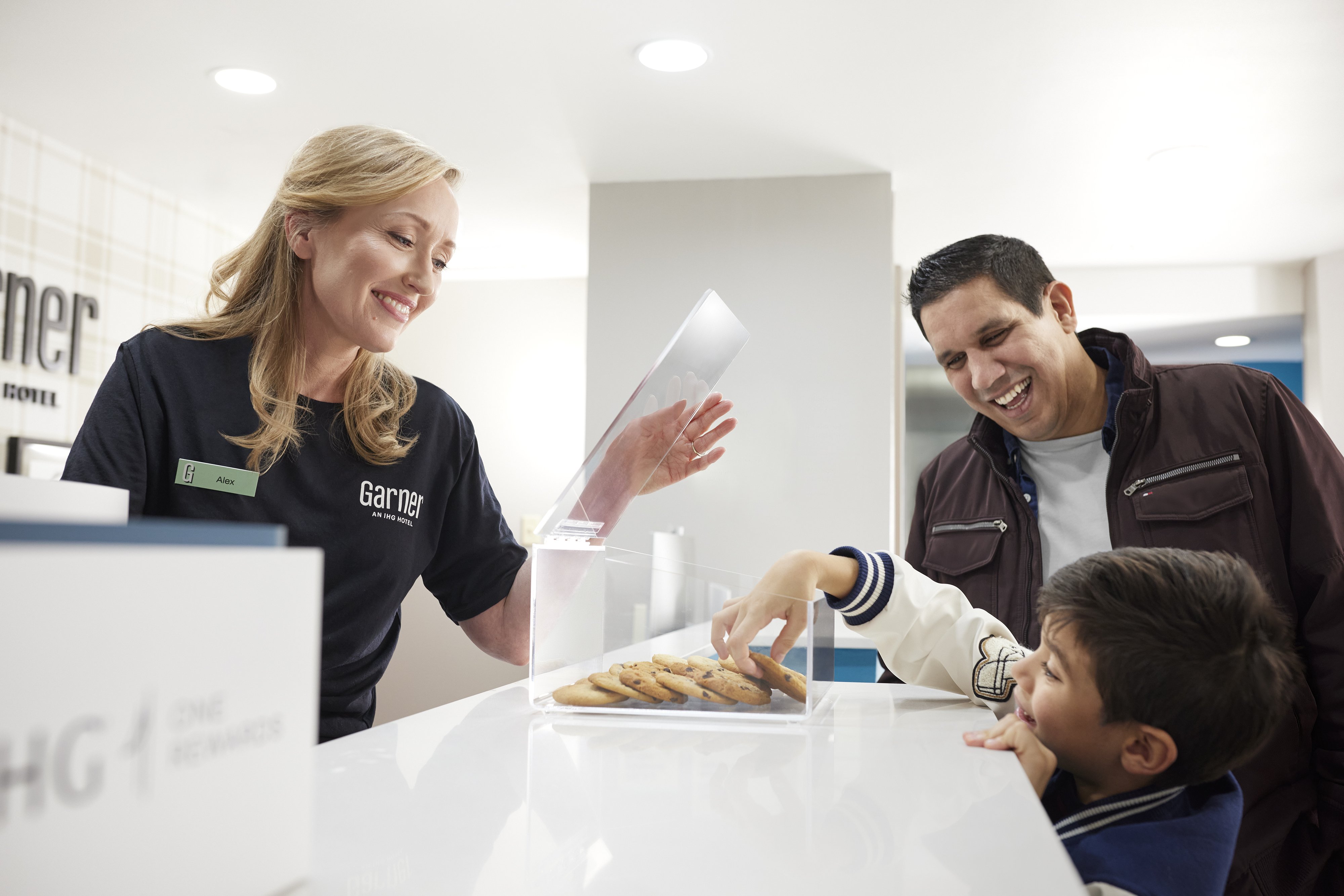 holiday inn express and suites brookings by ihg