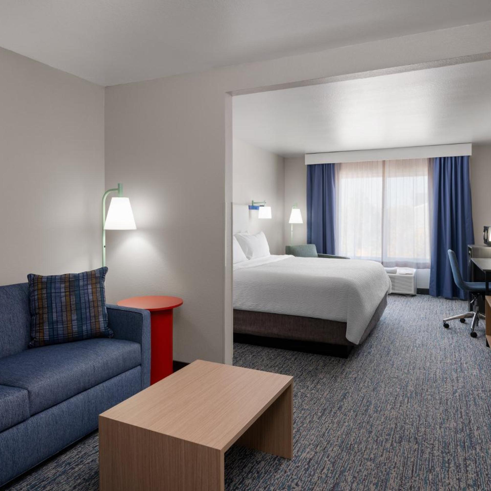 holiday inn express and suites brookings by ihg