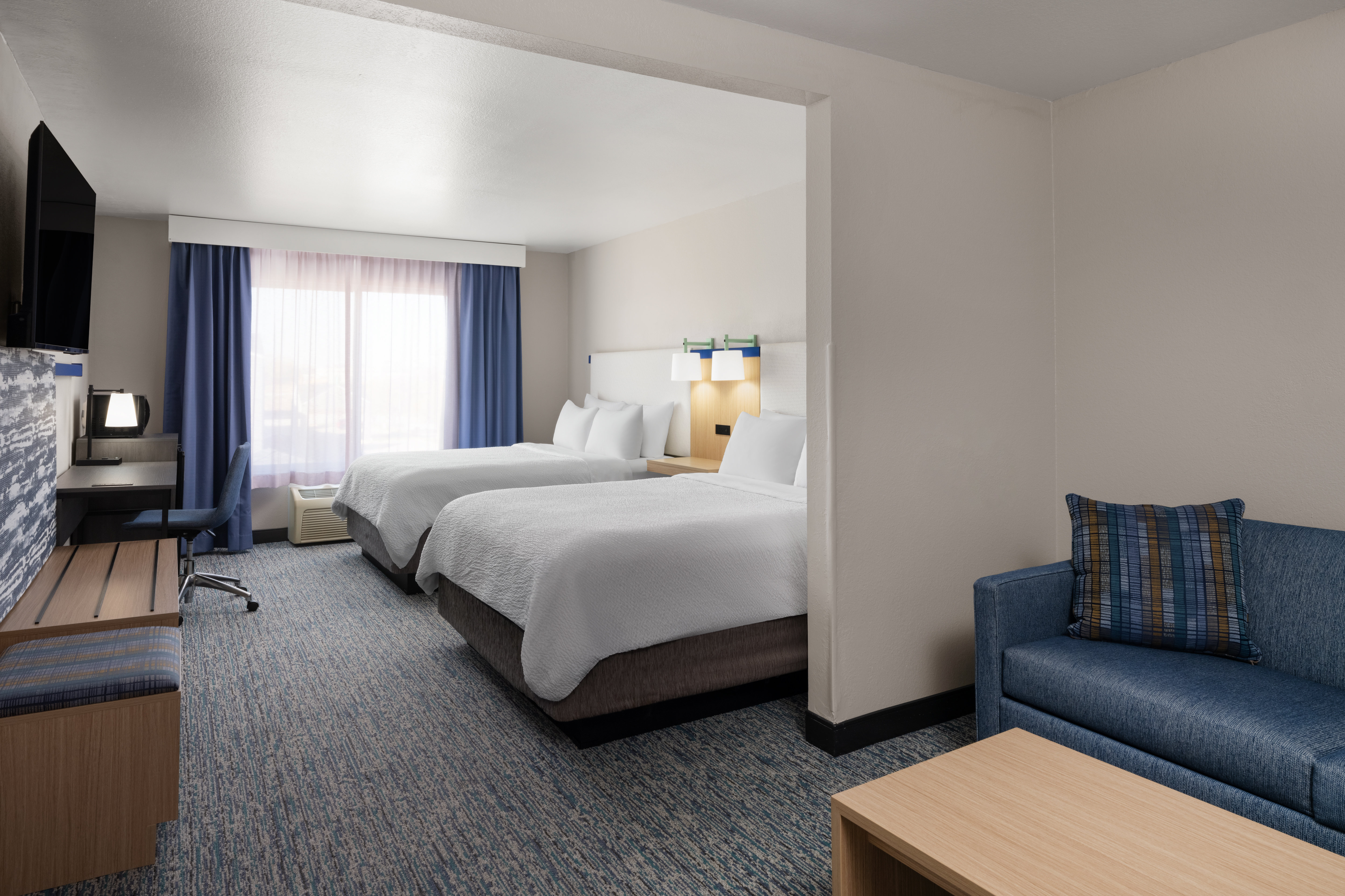 holiday inn express and suites brookings by ihg