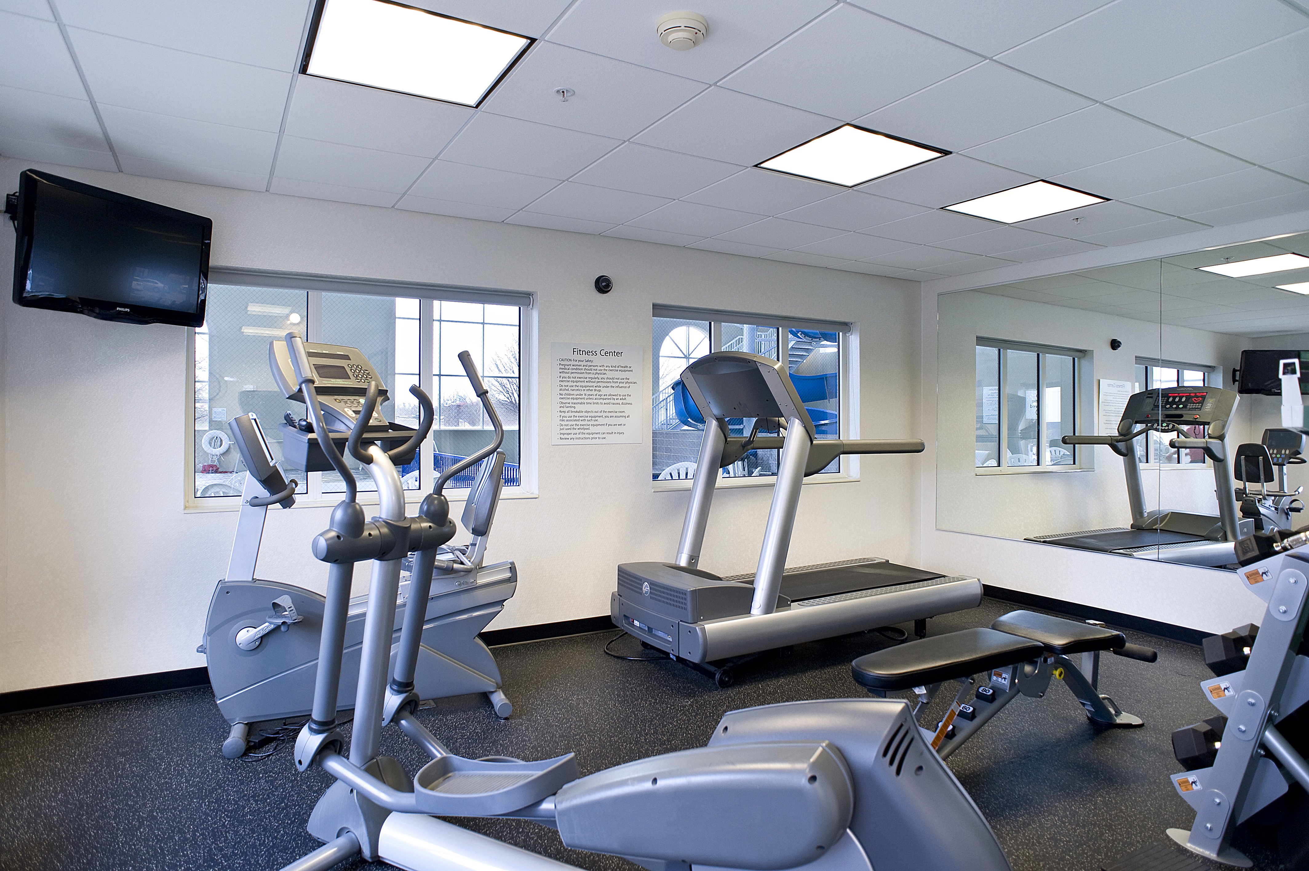 holiday inn express and suites brookings by ihg