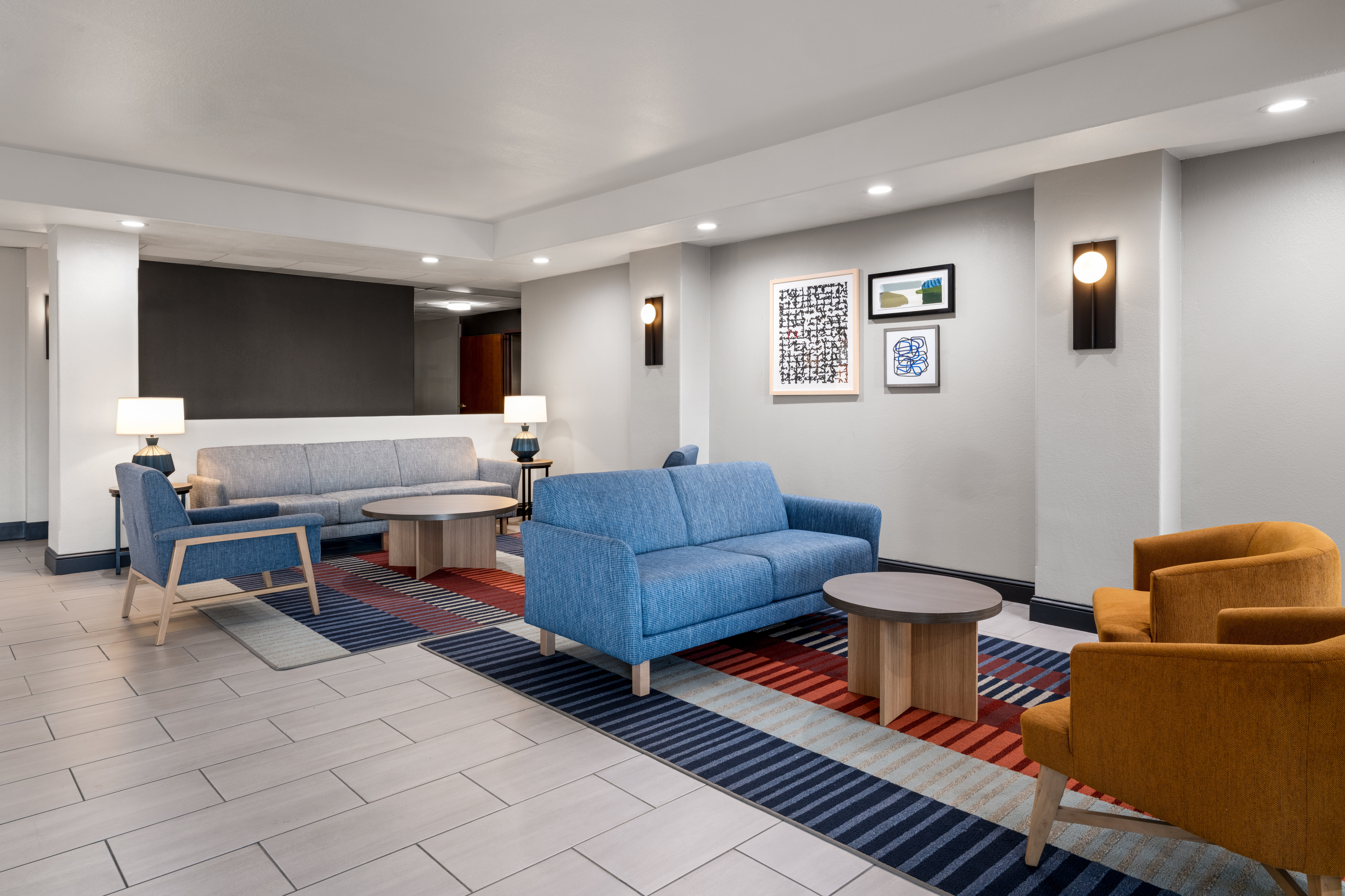 holiday inn express and suites brookings by ihg