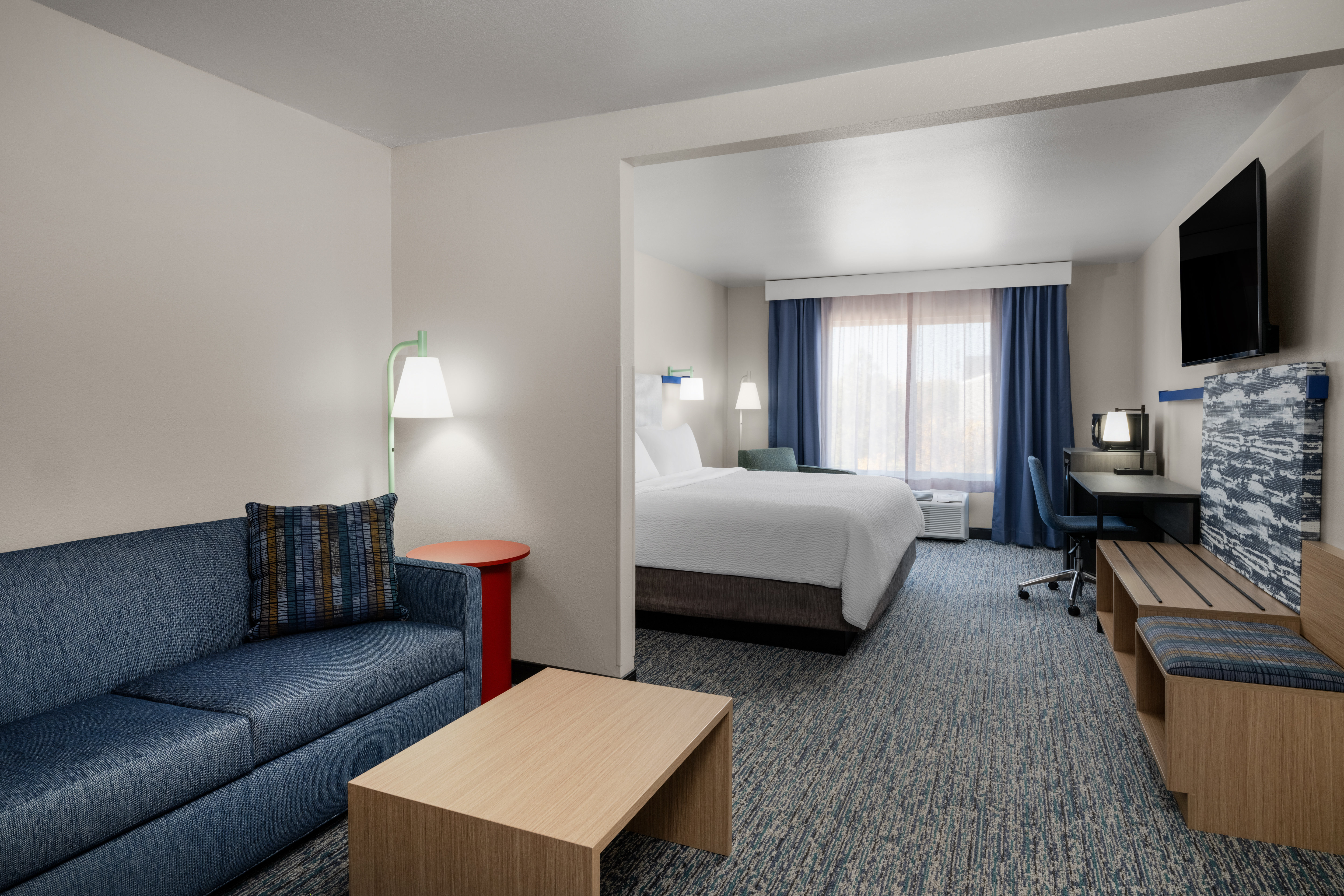 holiday inn express and suites brookings by ihg