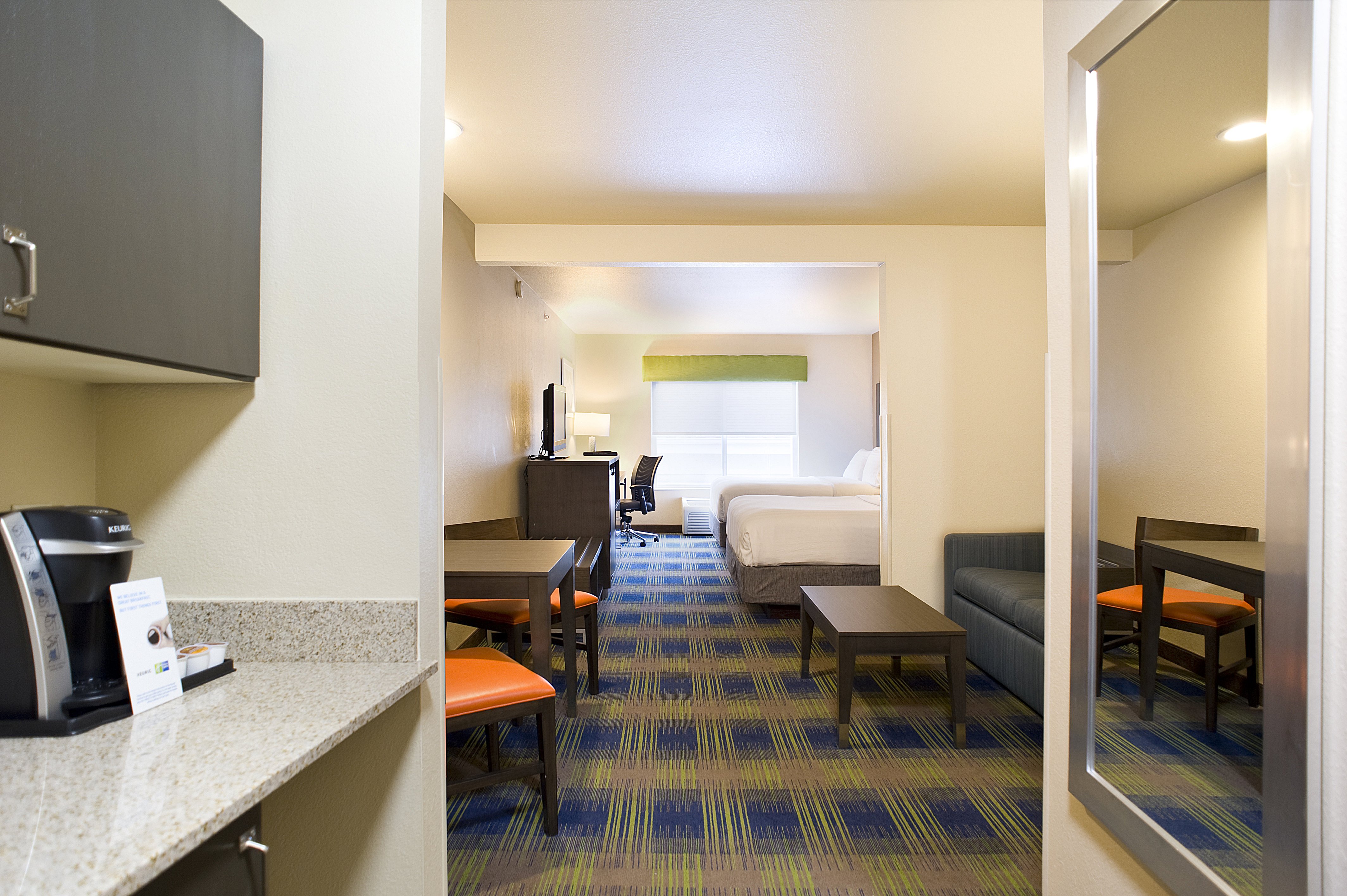 holiday inn express and suites brookings by ihg
