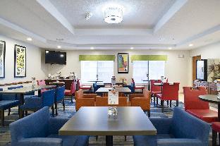 Holiday Inn Express & Suites Brookings By Ihg,De Smet>>Brookings,3 star