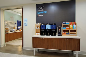 Holiday Inn Express & Suites Brookings By Ihg,De Smet>>Brookings,3 star