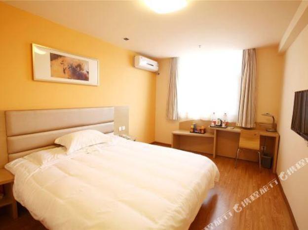 motel tongji hospital qingnian road subway station shop