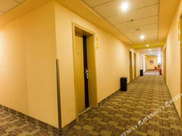 motel tongji hospital qingnian road subway station shop