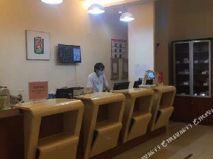 motel tongji hospital qingnian road subway station shop