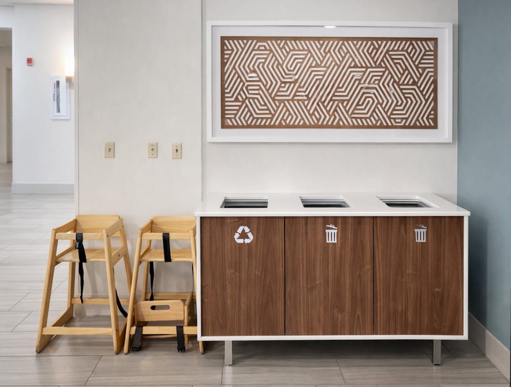 holiday inn express and suites winner by ihg